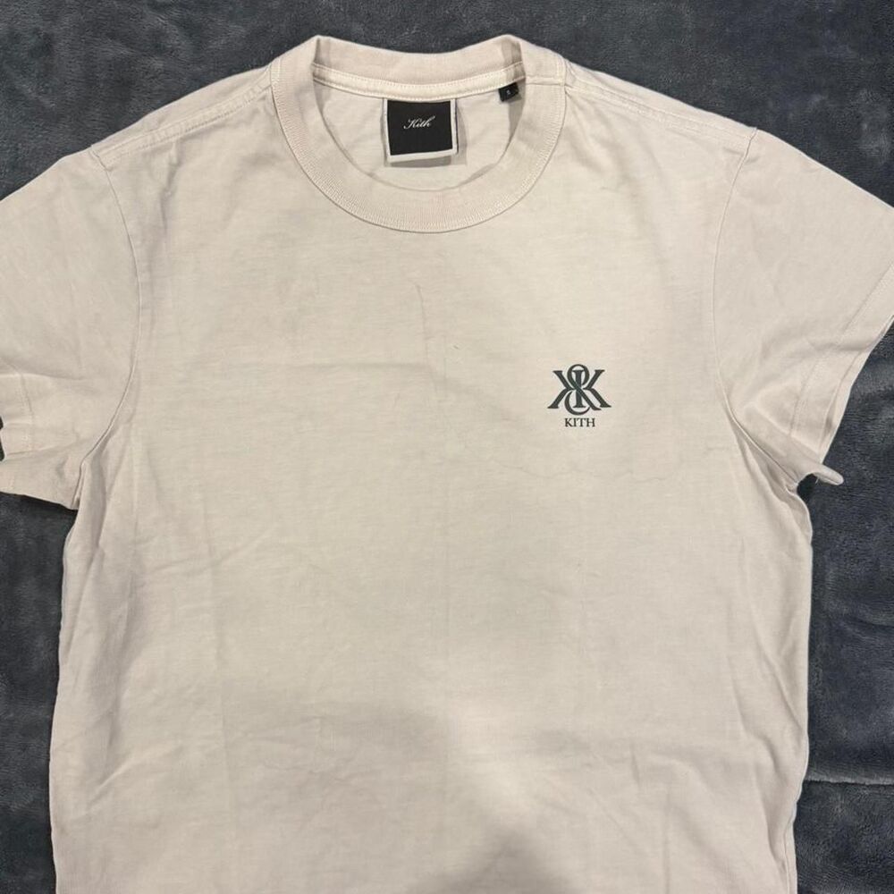 Kith Women's White and Cream T-shirt